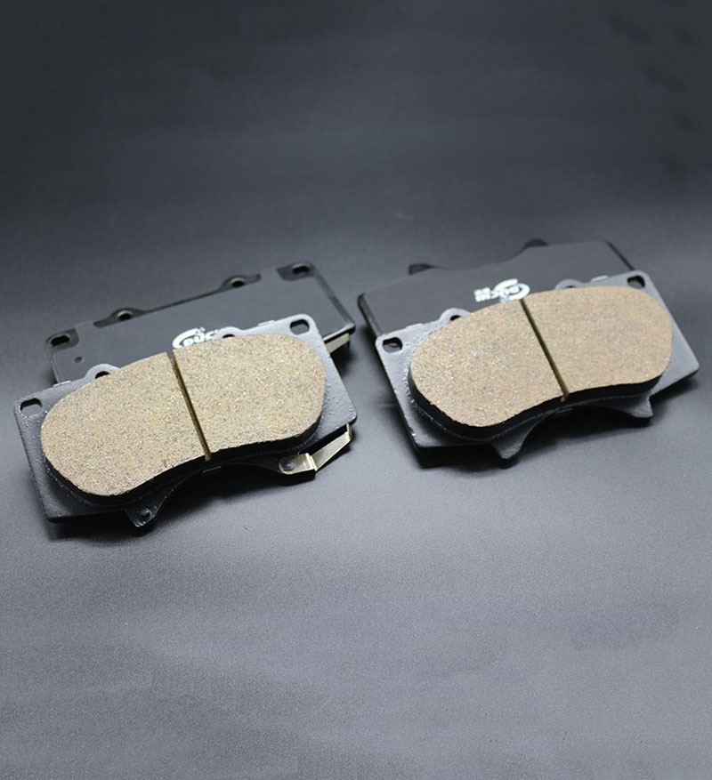 Brake Pad 04465-35290 for Toyota Hilux Lexus 4 Runner FJ Cruiser D976 Break Pad Ceramic