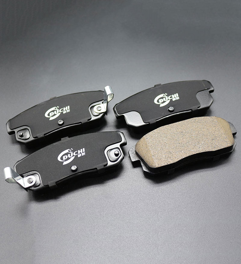 Brake Pad 04465-35290 for Toyota Hilux Lexus 4 Runner FJ Cruiser D976 Break Pad Ceramic