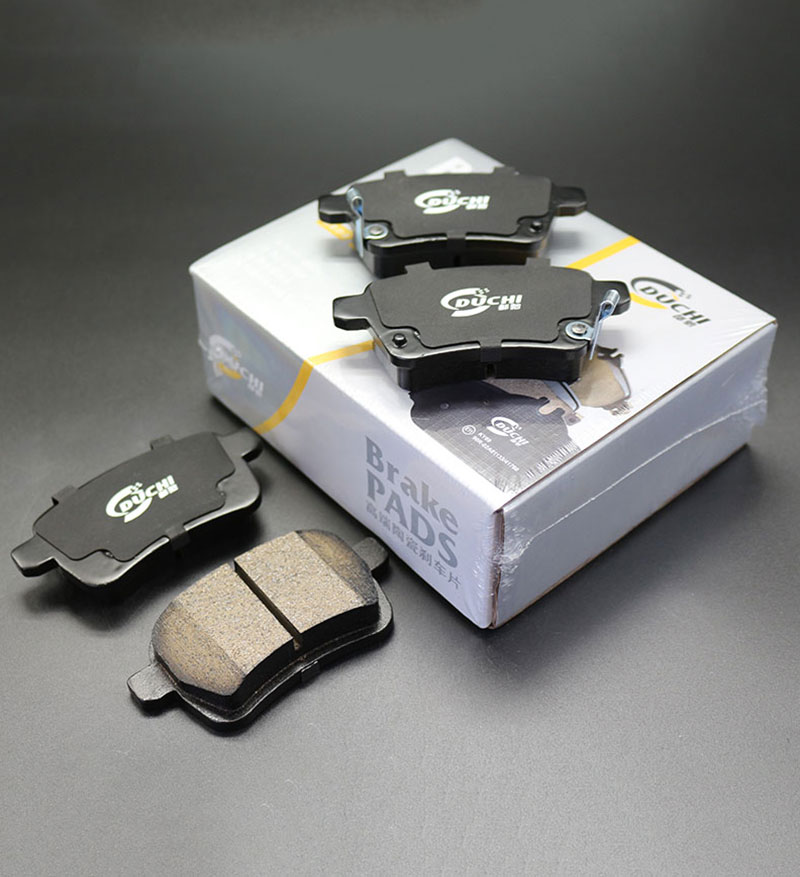 Yaolun Semi-metallic Ceramic Brake Pads Rear Disc Brakes D1722-8946 for Fiat LINEA / PANDA / Abarth