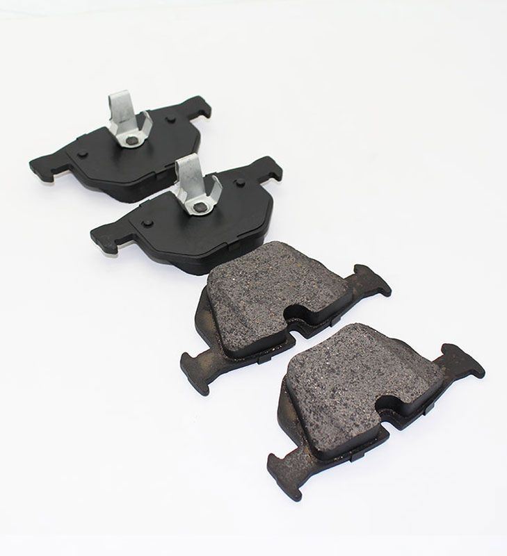 Auto Brake Pad D1042-7427 for BMW X1 X5 X6 Wholesale High Quality Ceramic Brake Pad 34216776937 34216763044 34216868497