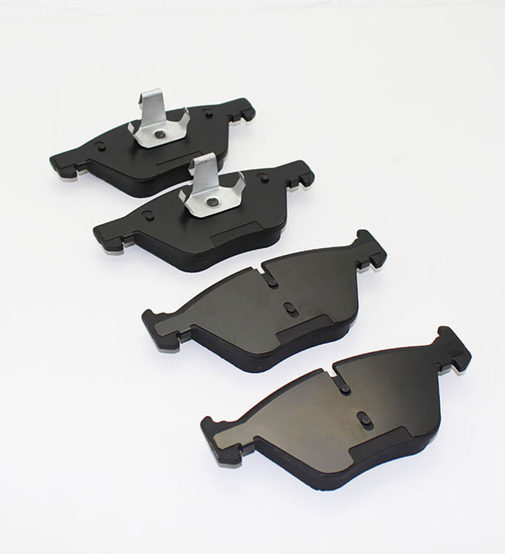 Make in China Brake Pads for BMW E60 520 523(BBA) E90 323 330 E87 130i E88 120i 34116763617 D1061-7967