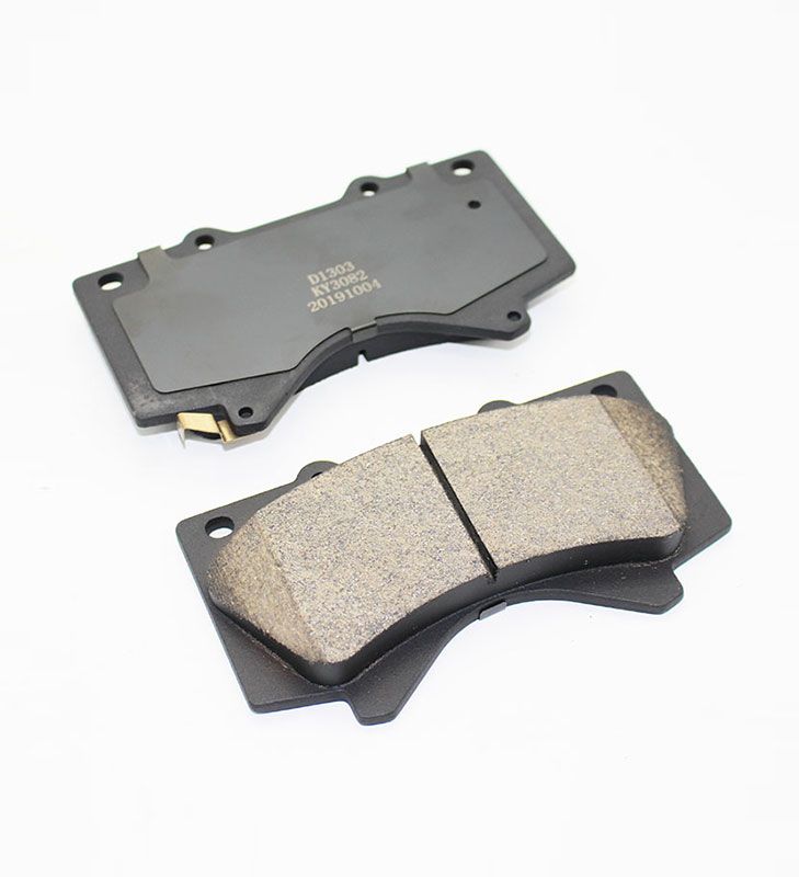 Wholesale High Quality Japanese Car Front Disc Ceramic Brake Pad Best Price for Toyota Lexus Land Cruiser 2007 OE 04465-60280