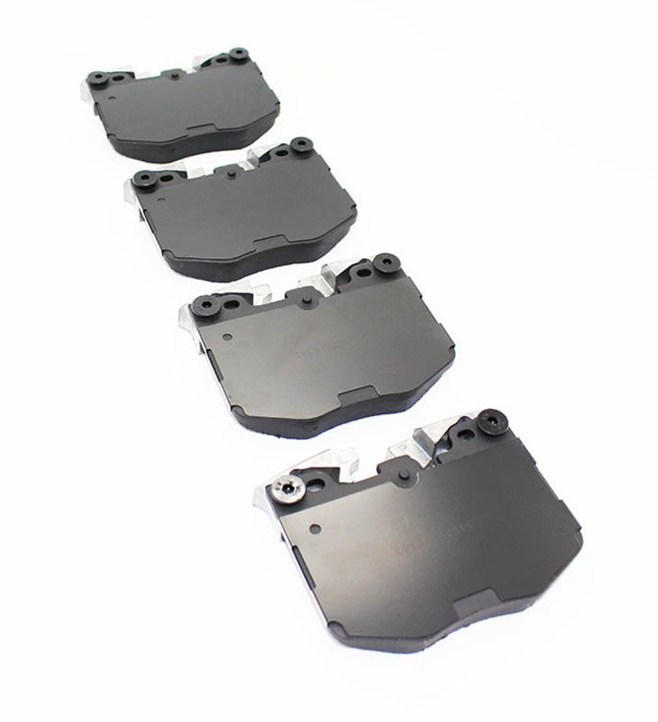 D1867-9097 Brake Pad for BMW X7 x Drive 30 d / 318d / 525d / 730d / x3 /x6 / Z4