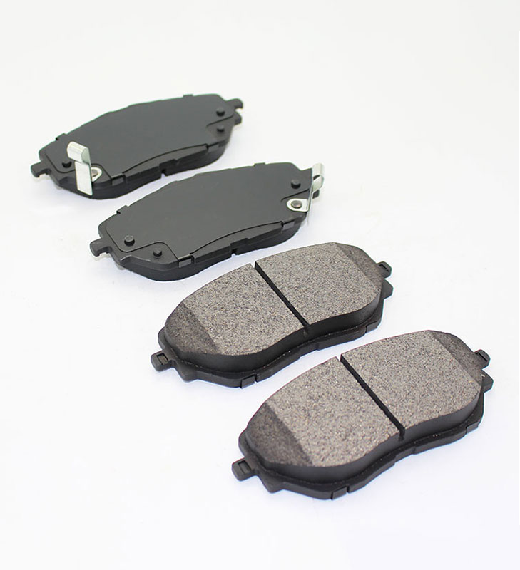 D2065-9297 / 04465-F4010 / 04465-F4020 4 Pieces One Set Brake Pad for Toyota C-HR 2018-2019