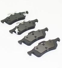 China Made Auto Parts Wholesale Genuine OEM 04466-0D010 04466-yzze6 Brake Pads