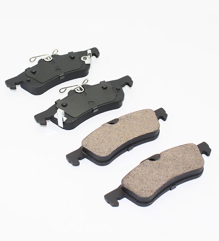 China Made Auto Parts Wholesale Genuine OEM 04466-0D010 04466-yzze6 Brake Pads