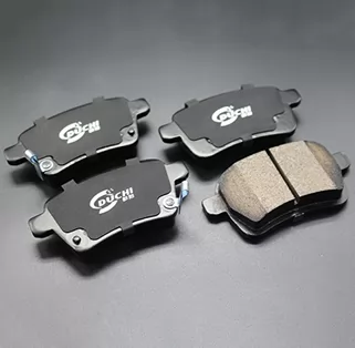 Features of Semi-metallic Ceramic Brake Pads